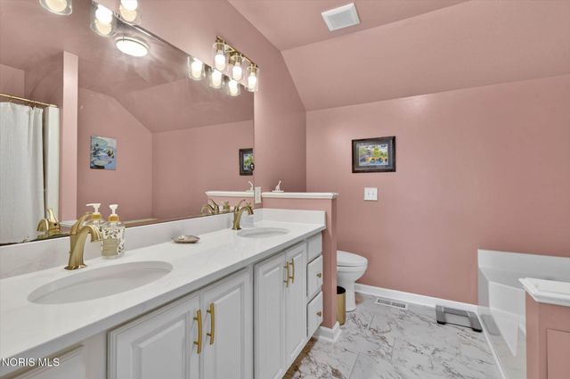 14517 Olde Trail Drive, Perrysburg, OH 43551