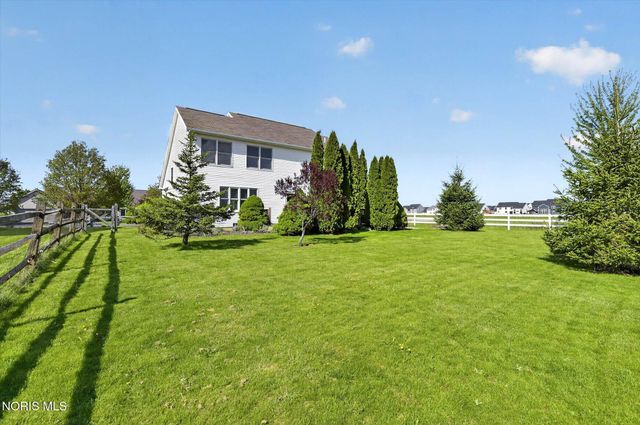 14517 Olde Trail Drive, Perrysburg, OH 43551