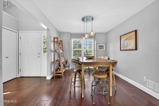 14517 Olde Trail Drive, Perrysburg, OH 43551