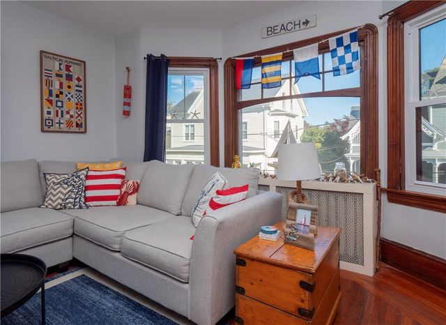 4 Newport Avenue B2, Newport, RI 02840