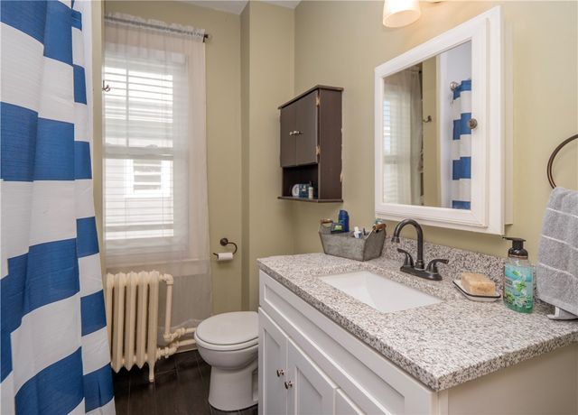 4 Newport Avenue B2, Newport, RI 02840