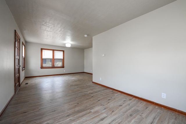 1405 W Edgemoor Dr, El Dorado, KS 67042