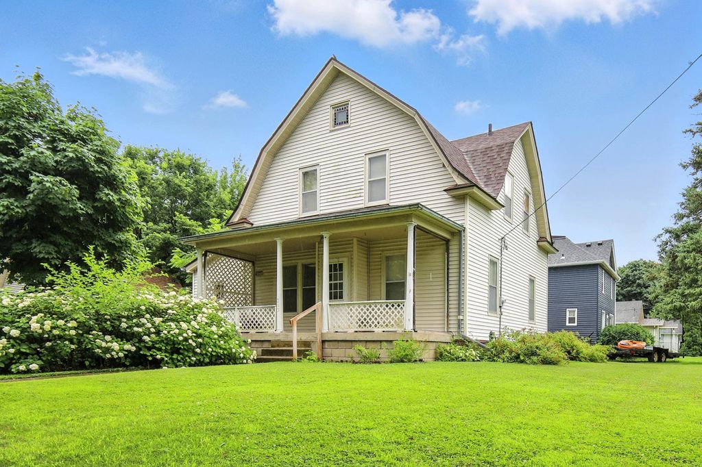 203 E Mckinley Street, Owatonna, MN 55060