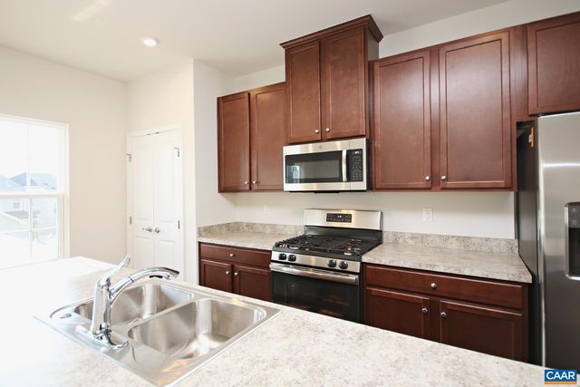 2427 POCOSON WOOD CT, Charlottesville, VA 22911