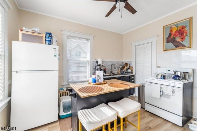 217 Lily St, Paterson City, NJ 07522
