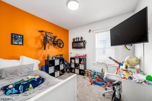 217 Lily St, Paterson City, NJ 07522