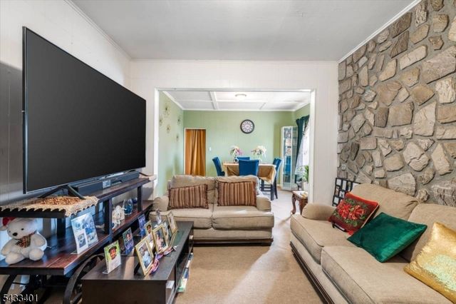 217 Lily St, Paterson City, NJ 07522