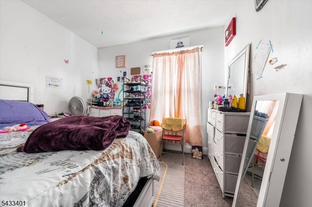 217 Lily St, Paterson City, NJ 07522