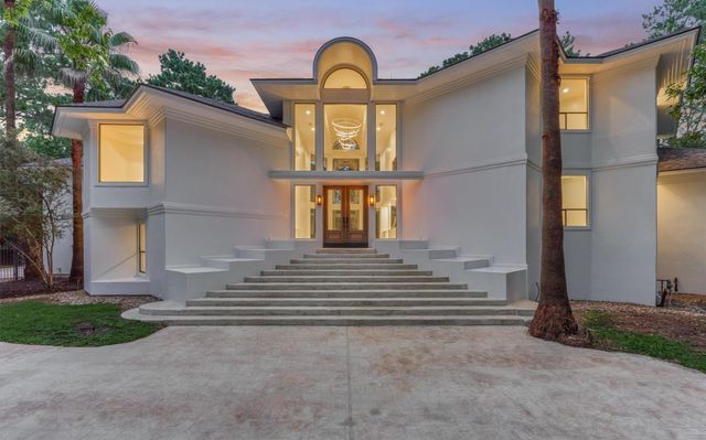 24 Autumn Crescent, The Woodlands, TX 77381