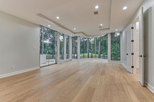 24 Autumn Crescent, The Woodlands, TX 77381