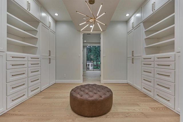24 Autumn Crescent, The Woodlands, TX 77381