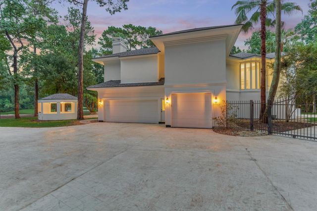 24 Autumn Crescent, The Woodlands, TX 77381