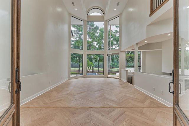 24 Autumn Crescent, The Woodlands, TX 77381