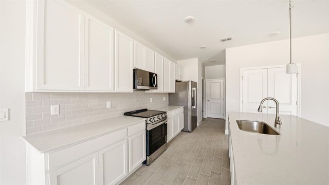 34 Seville Orange Path, Palm Coast, FL 32164