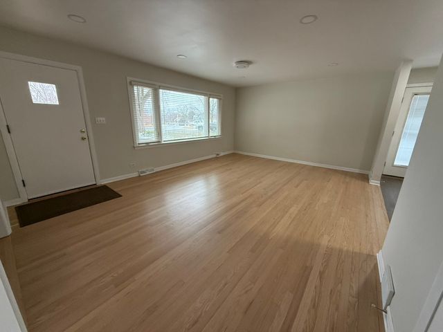 1S526 Nimitz Road, Oakbrook Terrace, IL 60181