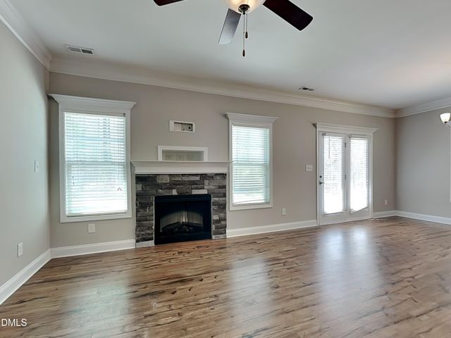 43 Brighton Circle, Lillington, NC 27546