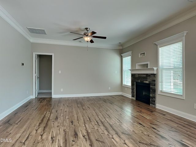 43 Brighton Circle, Lillington, NC 27546