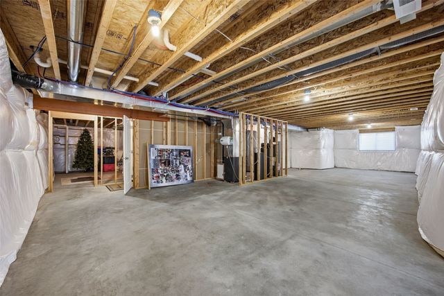 2660 Bullis Drive, Marion, IA 52302