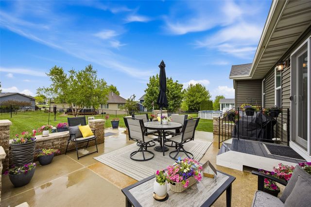 2660 Bullis Drive, Marion, IA 52302