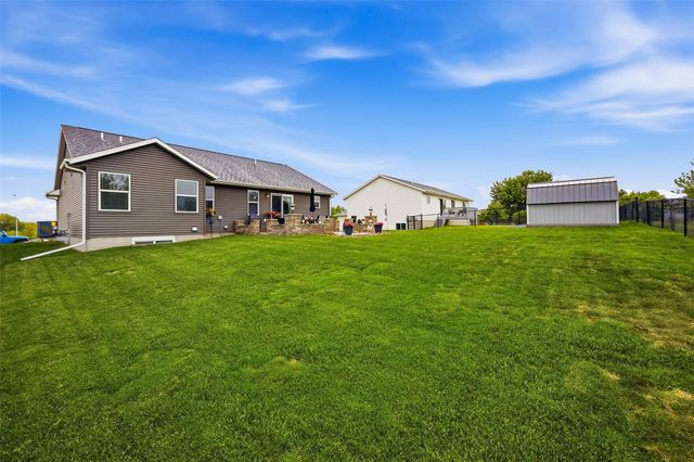 2660 Bullis Drive, Marion, IA 52302