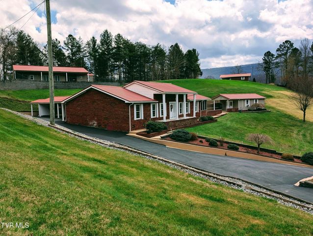 218 Northeast 7th Street, Norton, VA 24273
