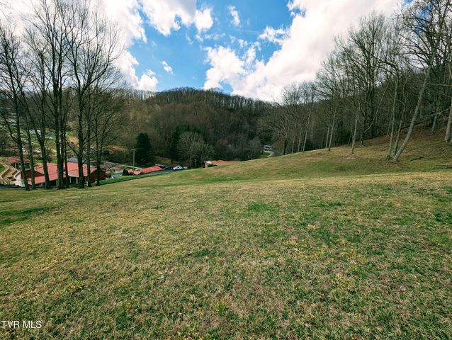218 Northeast 7th Street, Norton, VA 24273