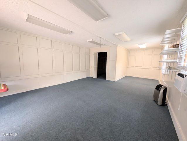 218 Northeast 7th Street, Norton, VA 24273