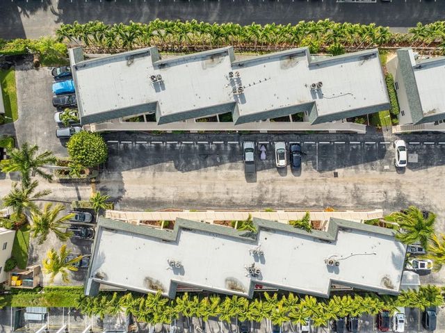 3601 S Ocean Boulevard 406, South Palm Beach, FL 33480