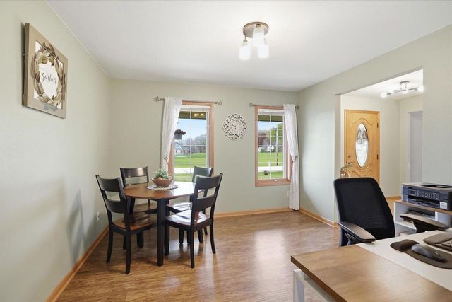 8715 Halverson ROAD, Waterford, WI 53185