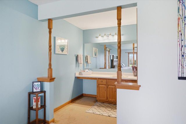 8715 Halverson ROAD, Waterford, WI 53185