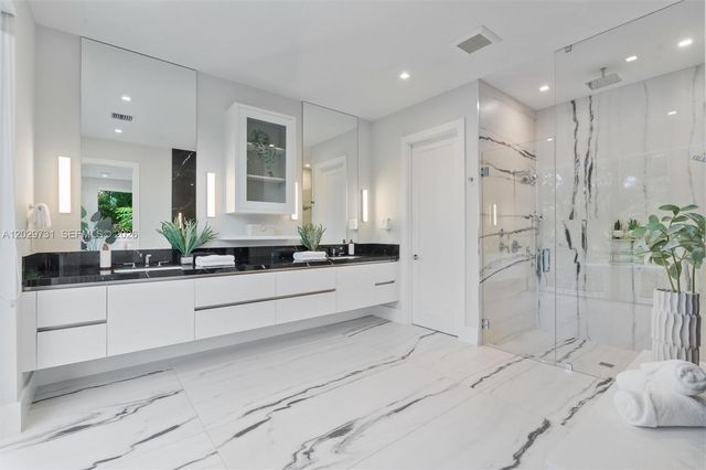 907 Witherspoon Ln, Delray Beach, FL 33483