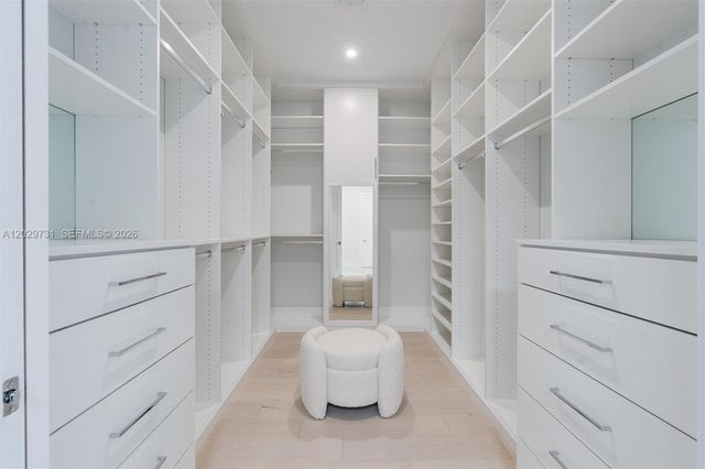 907 Witherspoon Ln, Delray Beach, FL 33483