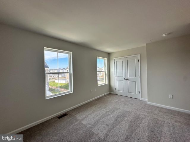 5607 LUDLOW PL, White Plains, MD 20695