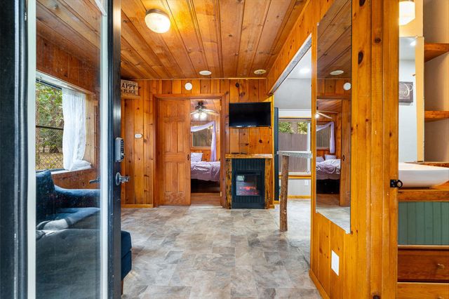 54105 S Circle Drive, Idyllwild, CA 92549