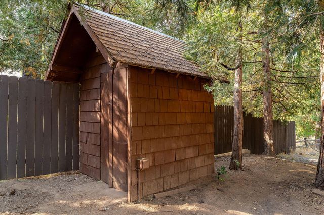 54105 S Circle Drive, Idyllwild, CA 92549