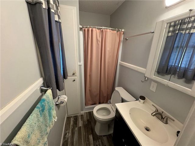215 Freeman Street, Dobson, NC 27017