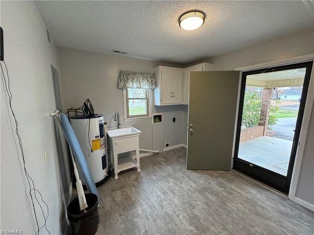215 Freeman Street, Dobson, NC 27017
