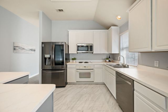 3013 Peppercorn Drive, Euless, TX 76039