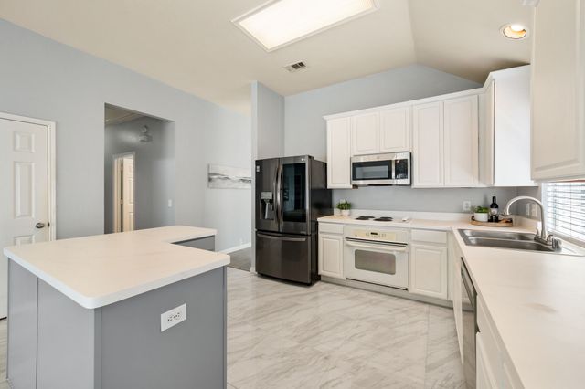 3013 Peppercorn Drive, Euless, TX 76039