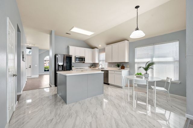 3013 Peppercorn Drive, Euless, TX 76039