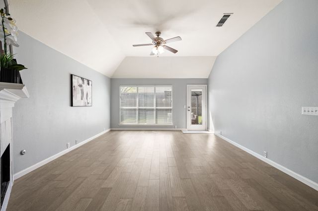 3013 Peppercorn Drive, Euless, TX 76039