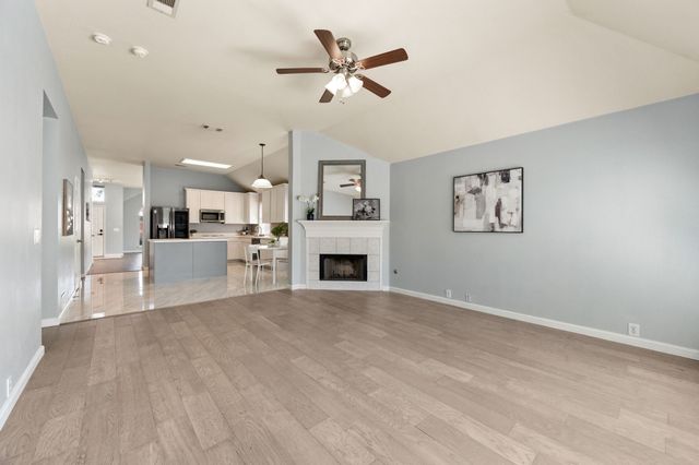 3013 Peppercorn Drive, Euless, TX 76039