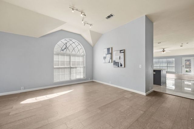 3013 Peppercorn Drive, Euless, TX 76039