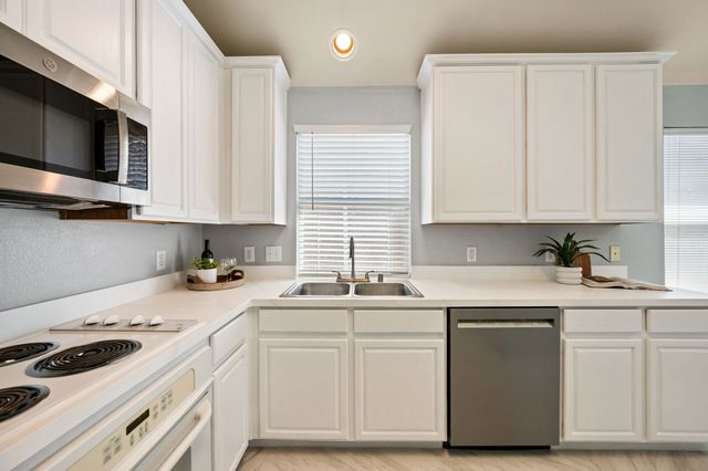 3013 Peppercorn Drive, Euless, TX 76039