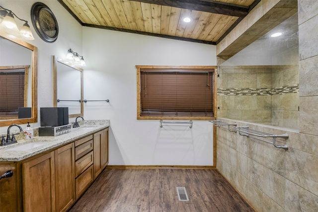 182 Indian Gap Road, Mabank, TX 75156