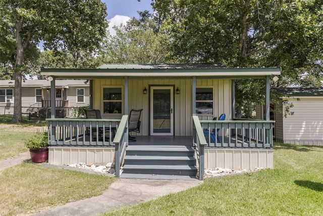 182 Indian Gap Road, Mabank, TX 75156