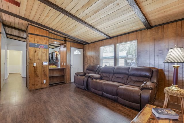 182 Indian Gap Road, Mabank, TX 75156