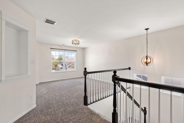 2209 Wicklow Drive, Valparaiso, IN 46385