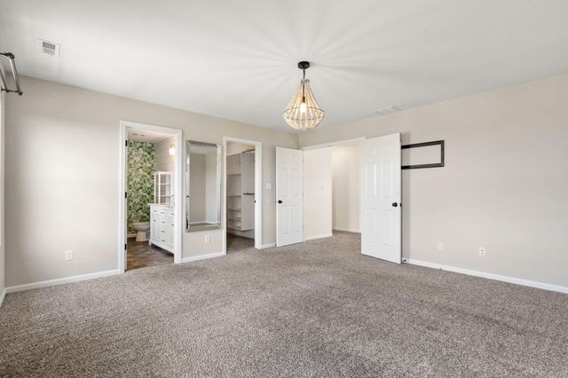 2209 Wicklow Drive, Valparaiso, IN 46385