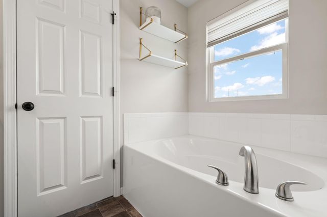 2209 Wicklow Drive, Valparaiso, IN 46385